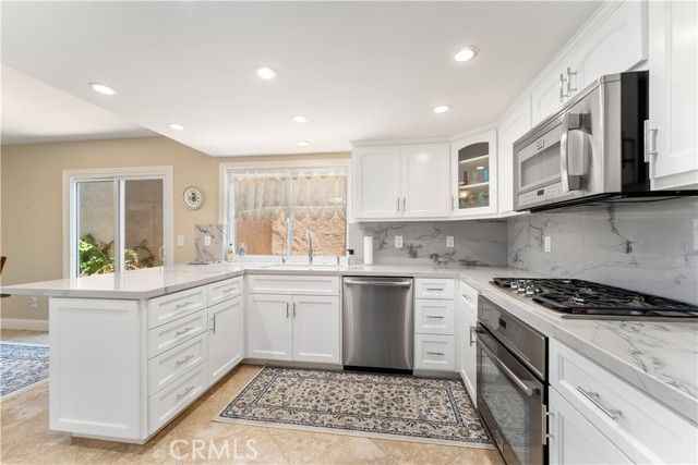 1106 Ridgecrest, Costa Mesa, CA 92627