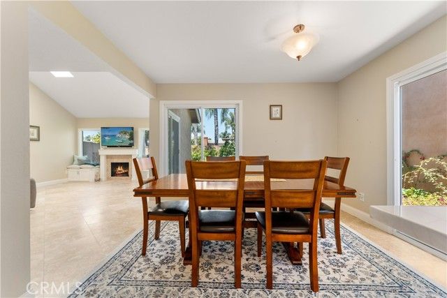 1106 Ridgecrest, Costa Mesa, CA 92627