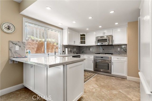 1106 Ridgecrest, Costa Mesa, CA 92627