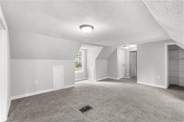 9617 E Independence Avenue, Independence, MO 64053