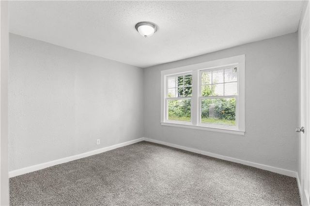 9617 E Independence Avenue, Independence, MO 64053