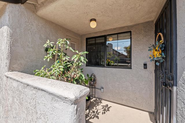 1212 Via Montoya, Camarillo, CA 93010