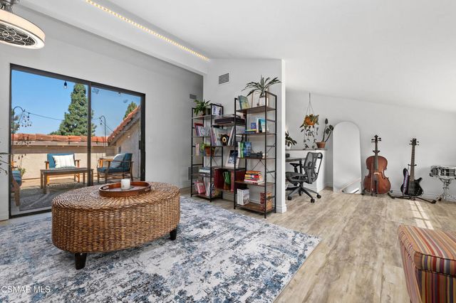 1212 Via Montoya, Camarillo, CA 93010