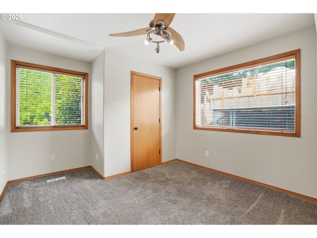 6000 Ne 42ND Way, Vancouver, WA 98661