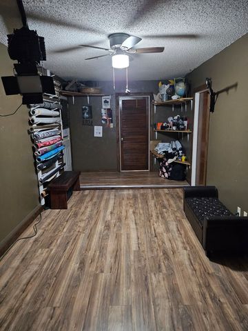 517 E Harriet, Alpine, TX 79830