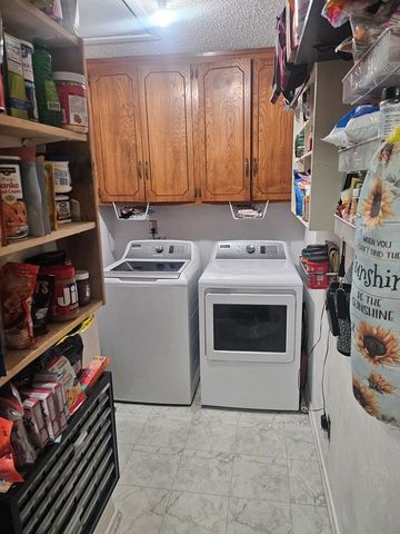 517 E Harriet, Alpine, TX 79830