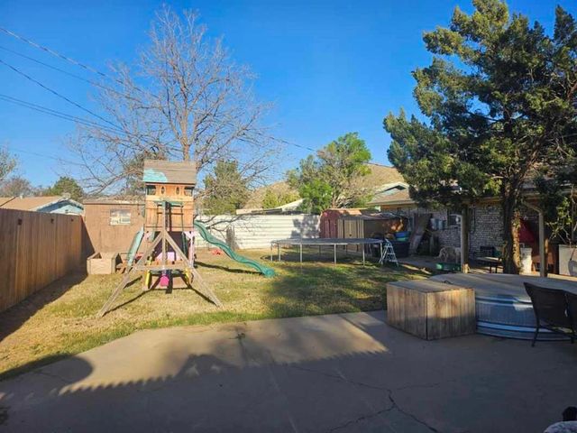 517 E Harriet, Alpine, TX 79830