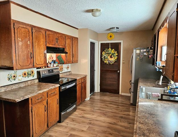 517 E Harriet, Alpine, TX 79830