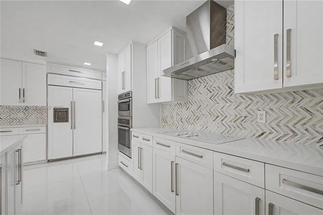 8305 NW 157th Terrace, Miami Lakes, FL 33016
