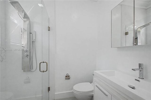 8305 NW 157th Terrace, Miami Lakes, FL 33016