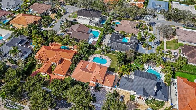 8305 NW 157th Terrace, Miami Lakes, FL 33016