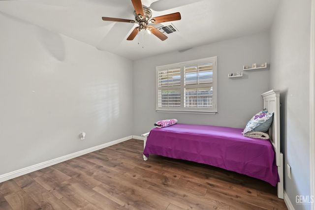 4016 Thatch Avenue, Bakersfield, CA 93313