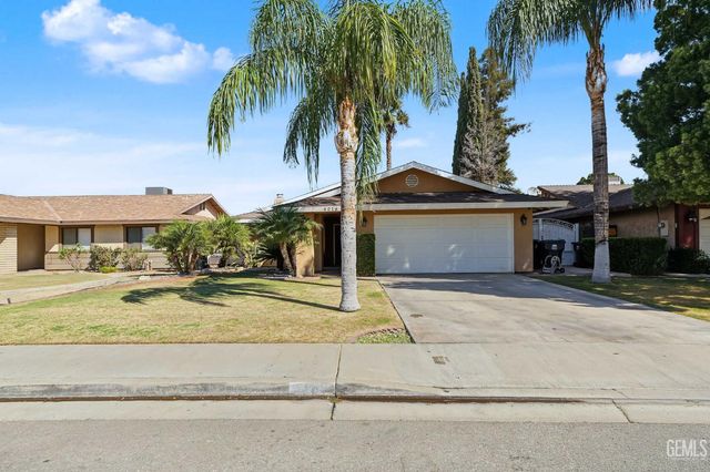4016 Thatch Avenue, Bakersfield, CA 93313