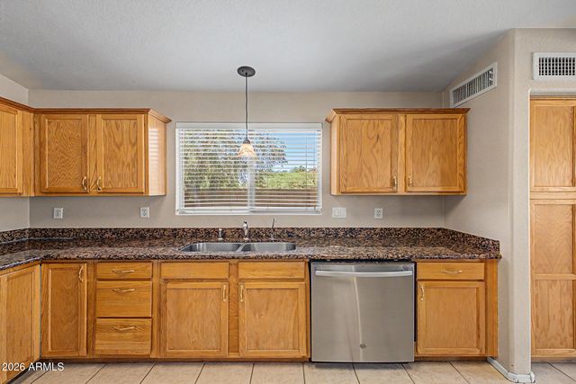 11101 S HOPI Drive, Goodyear, AZ 85338
