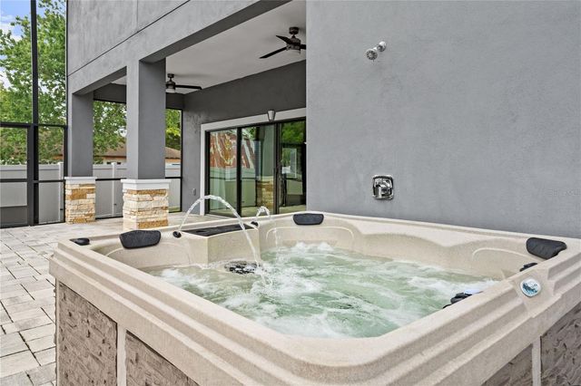 541 W LAKE BRANTLEY ROAD, Altamonte Springs, FL 32714