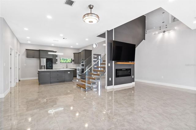 541 W LAKE BRANTLEY ROAD, Altamonte Springs, FL 32714
