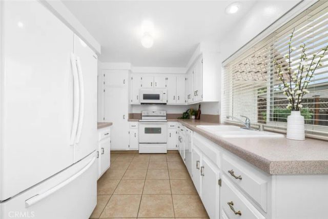 11366 Holder Street, Cypress, CA 90630