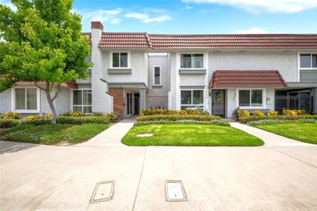 11366 Holder Street, Cypress, CA 90630