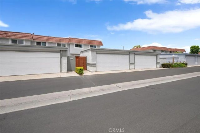 11366 Holder Street, Cypress, CA 90630