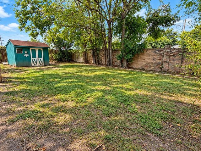 1444 Marlene Place, Desoto, TX 75115