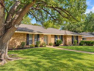 1444 Marlene Place, Desoto, TX 75115
