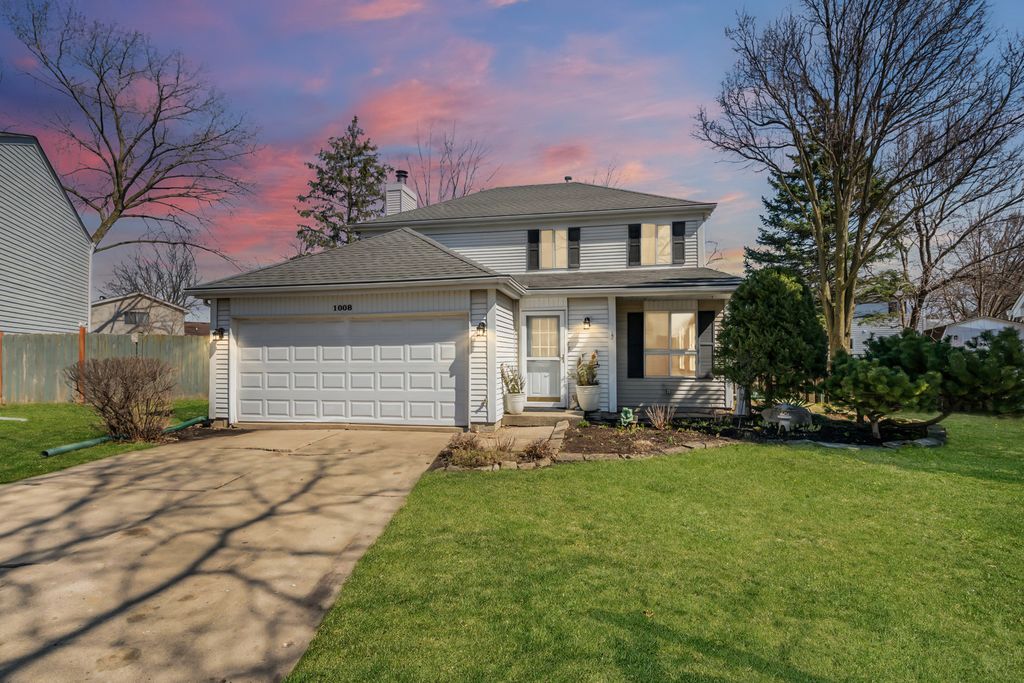 1008 Churchill Drive, Naperville, IL 60563