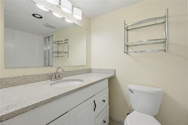 500 Pacific Ave Unit 311, Virginia Beach, VA 23451