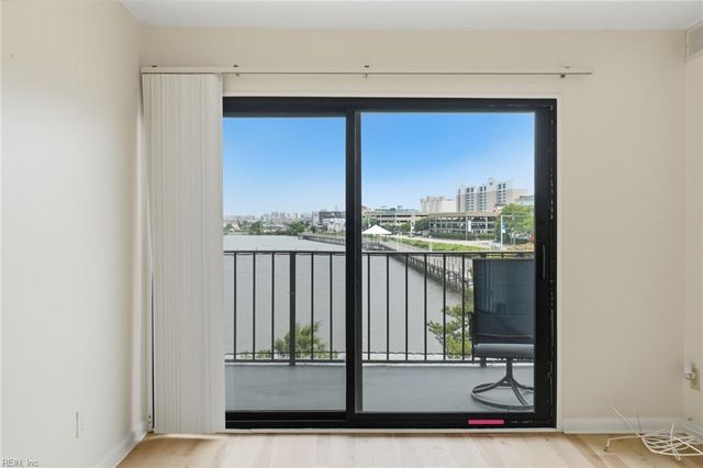 500 Pacific Ave Unit 311, Virginia Beach, VA 23451