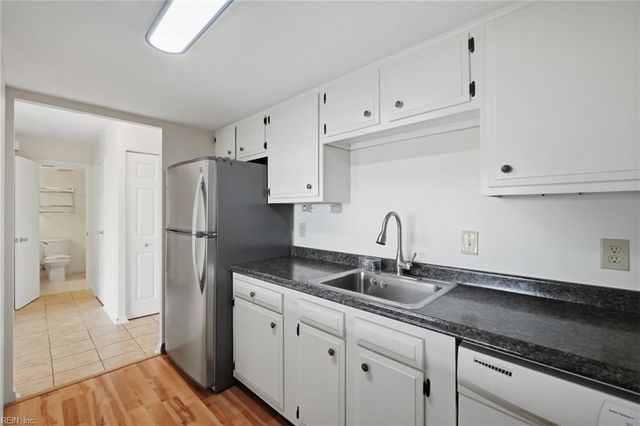 500 Pacific Ave Unit 311, Virginia Beach, VA 23451