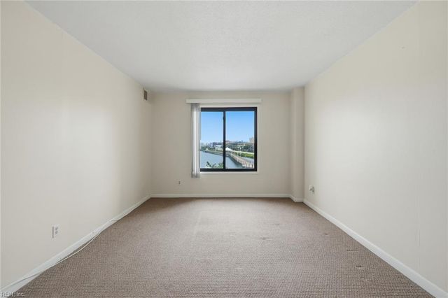 500 Pacific Ave Unit 311, Virginia Beach, VA 23451