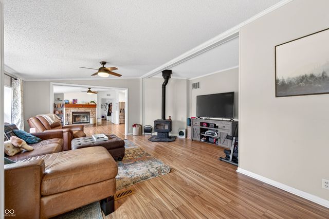 4255 State Road 135 S, Nashville, IN 47448