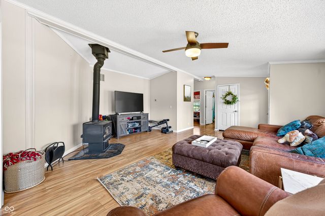 4255 State Road 135 S, Nashville, IN 47448