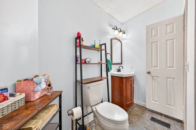 4255 State Road 135 S, Nashville, IN 47448