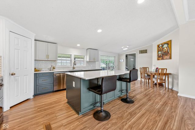 4255 State Road 135 S, Nashville, IN 47448