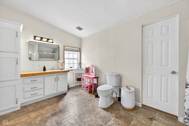 4255 State Road 135 S, Nashville, IN 47448