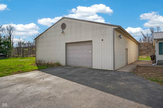 4255 State Road 135 S, Nashville, IN 47448