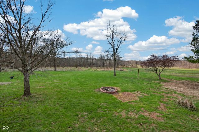 4255 State Road 135 S, Nashville, IN 47448