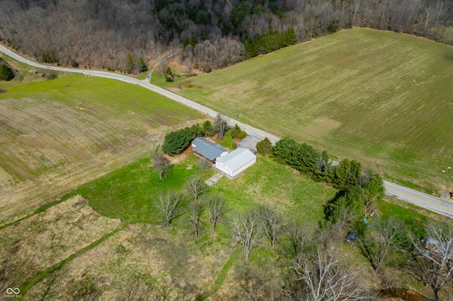 4255 State Road 135 S, Nashville, IN 47448