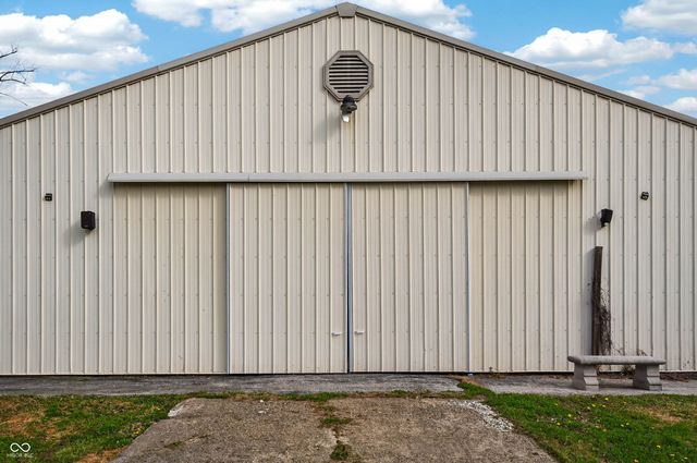 4255 State Road 135 S, Nashville, IN 47448