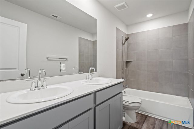 204 Jordan Valley Drive, Liberty Hill, TX 78642