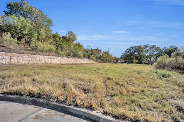 2000 Stone Canyon Court, Arlington, TX 76012