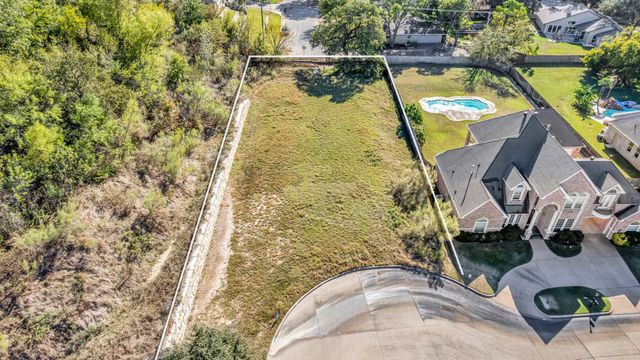 2000 Stone Canyon Court, Arlington, TX 76012