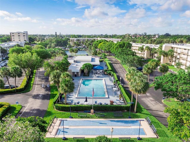 2400 Deer Creek Country Club Blvd 202, Deerfield Beach, FL 33442