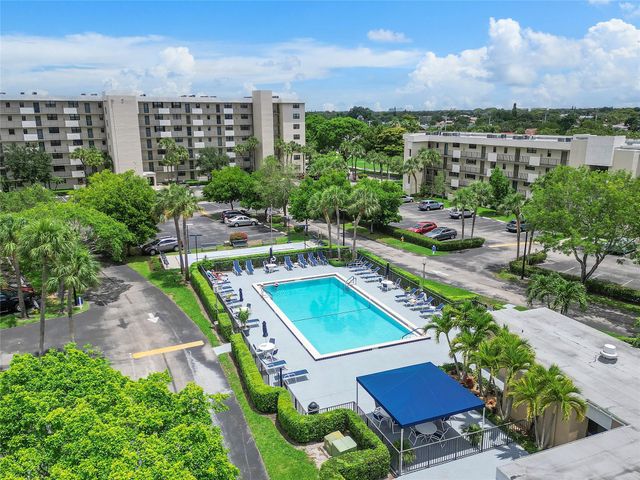 2400 Deer Creek Country Club Blvd 202, Deerfield Beach, FL 33442