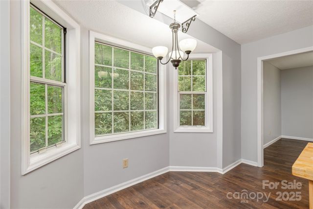 608 Surrey Glen Circle, Hendersonville, NC 28739