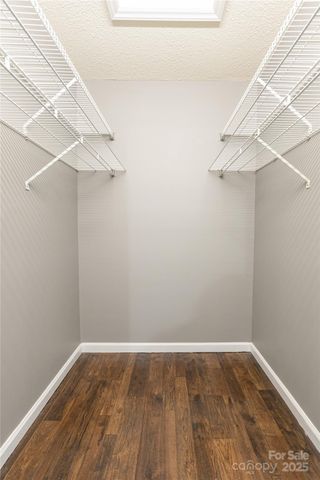608 Surrey Glen Circle, Hendersonville, NC 28739