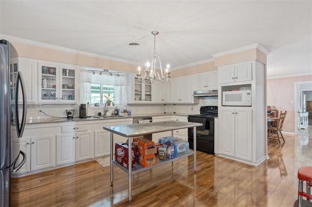 2521 St Joseph Street, Sulphur, LA 70663