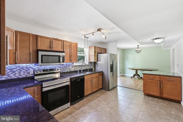 53 SHULL DR, Newark, DE 19711