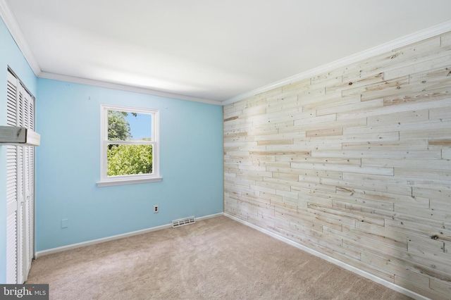 53 SHULL DR, Newark, DE 19711
