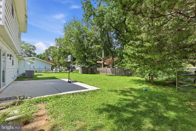 53 SHULL DR, Newark, DE 19711
